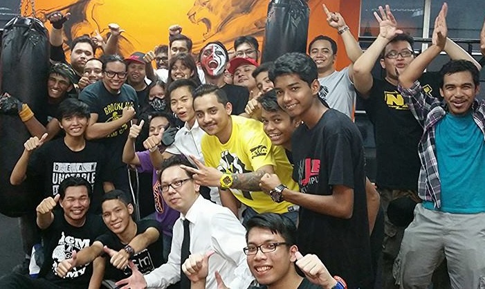 Posing with the ardent supporters of the IGN Asia 2K15 event.