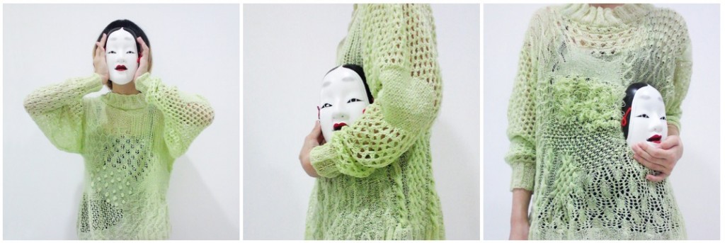 The crazy hours of the advertising industry meant that Kelly had to put her knitting on the backburner, although she did manage to complete a green sweater. She forced herself to knit at least one row at night and it took her eight months.